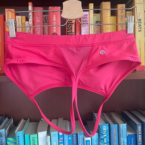 lululemon flow y bra - raspberry glo - Picture 2 of 4